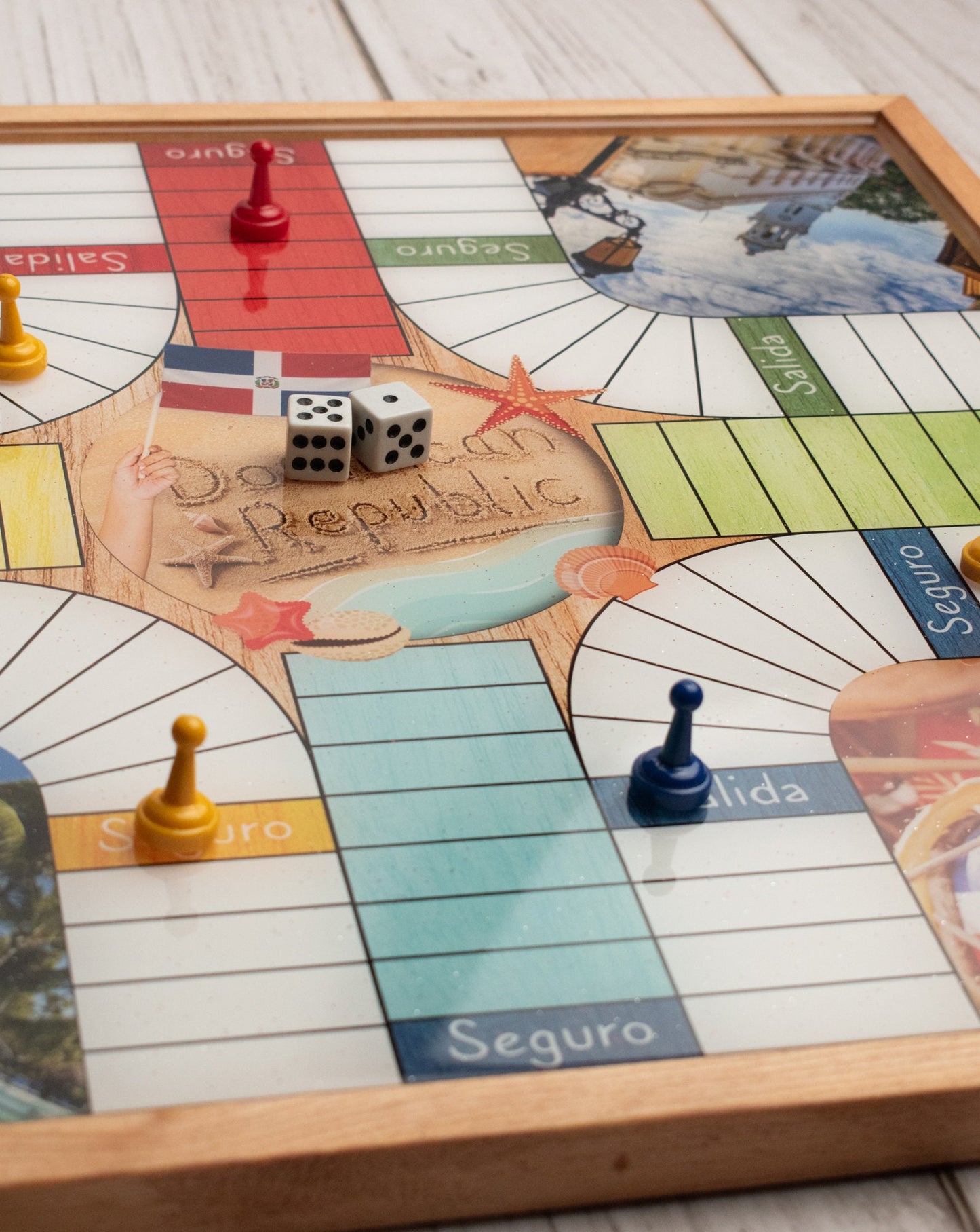 Parcheesi Board for 4 players - INDIA BOARD. Hand Made with wood & Resin.