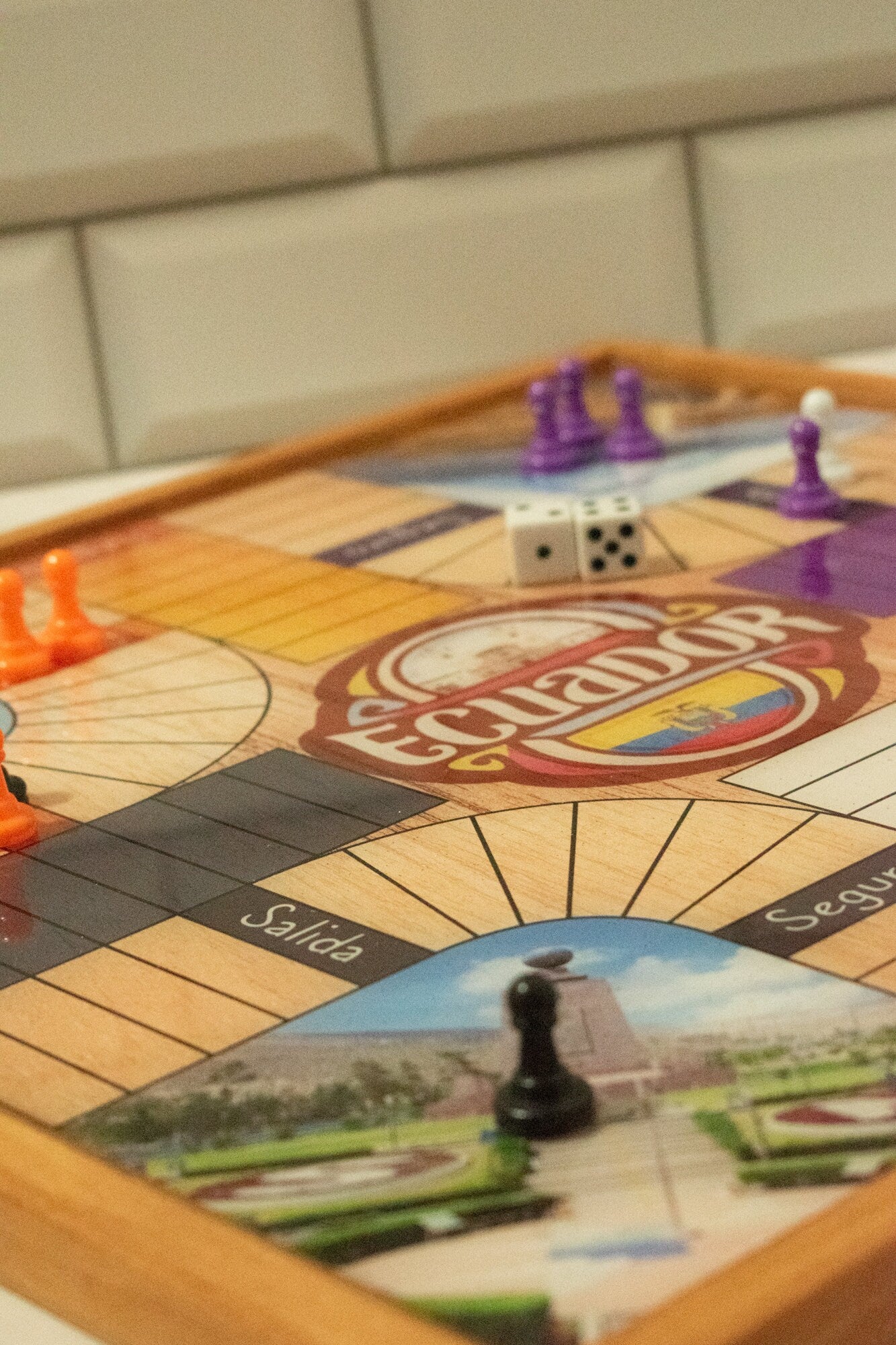 Parcheesi Board for 4 players - ECUADOR BOARD. Hand Made with wood & Resin.
