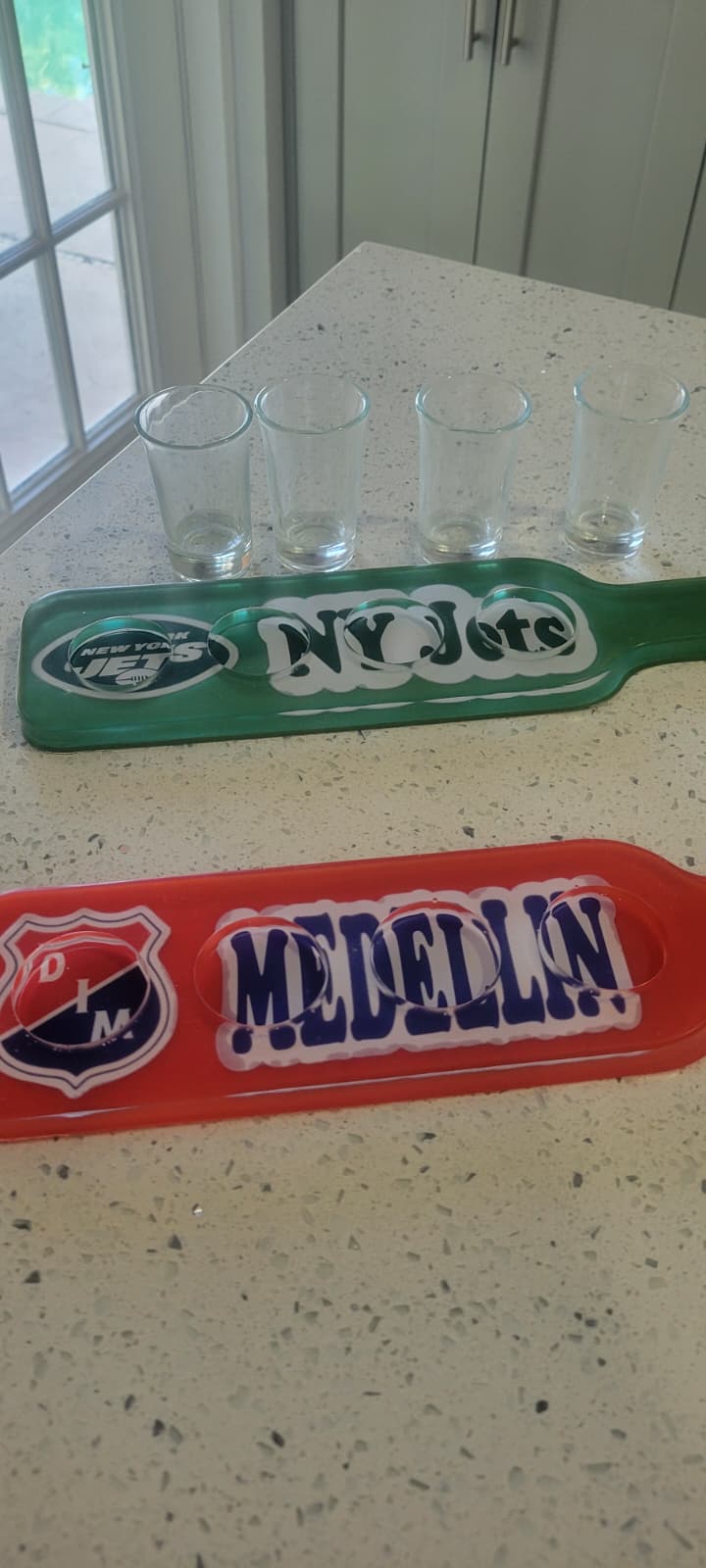 Handmade Resin Shot Glass Serving Tray: Personalized Sports Team Decor