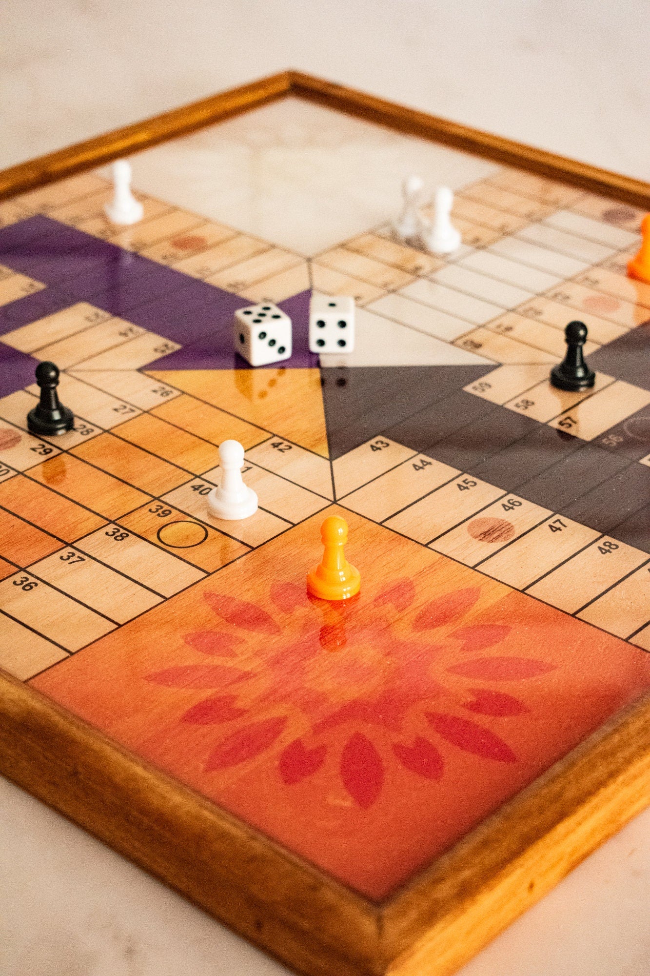 Parcheesi Board for 4 good players - COLOMBIA BOARD. Hand Made with wood & Resin. Rea